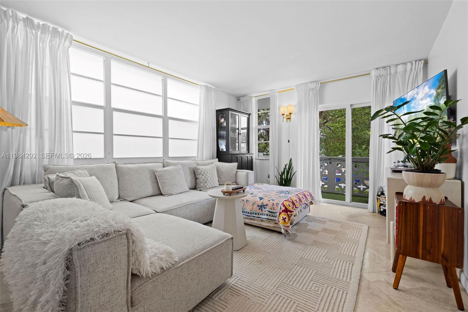 949 Pennsylvania Ave #201 Miami Beach, FL 33139