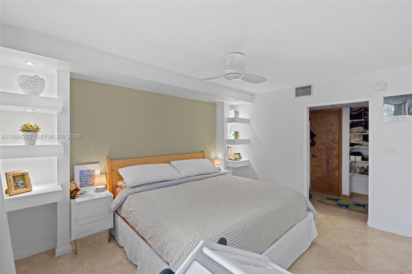 949 Pennsylvania Ave #201 Miami Beach, FL 33139