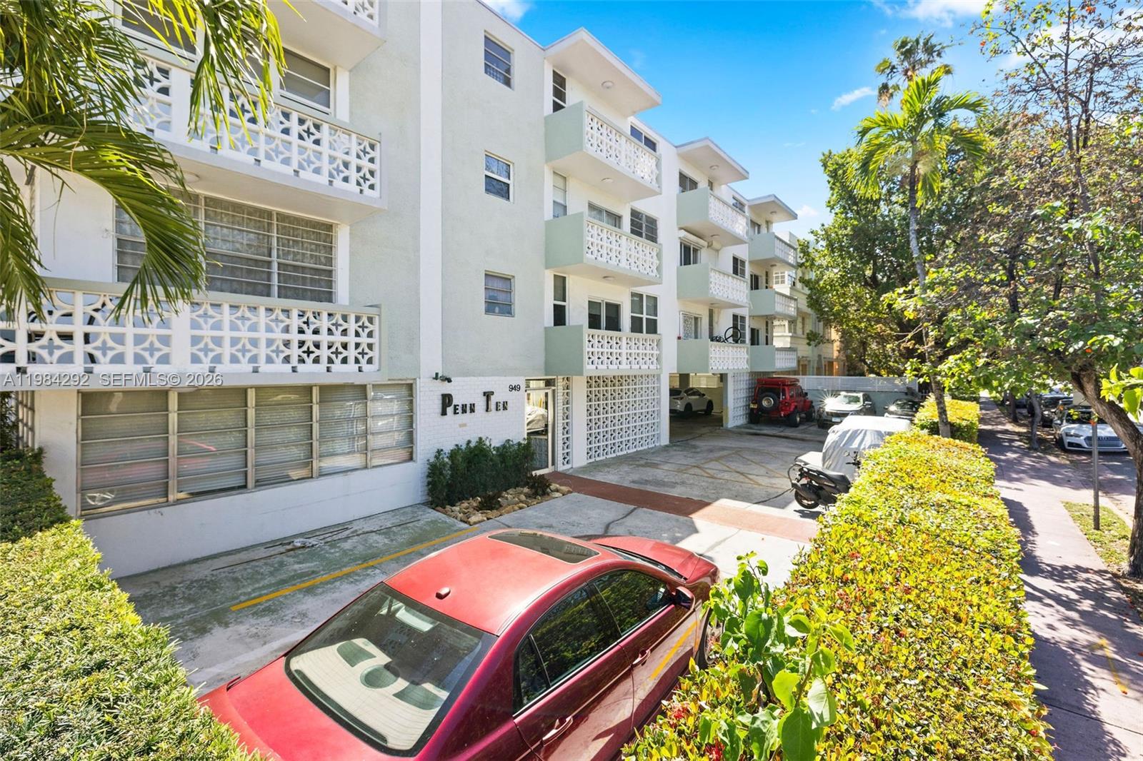 949 Pennsylvania Ave #201 Miami Beach, FL 33139