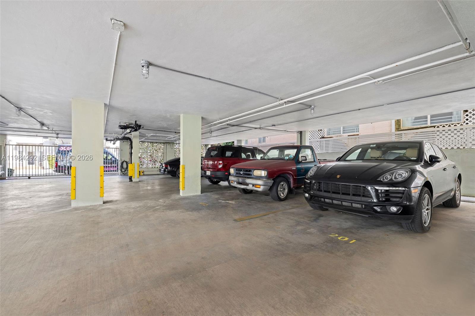 949 Pennsylvania Ave #201 Miami Beach, FL 33139