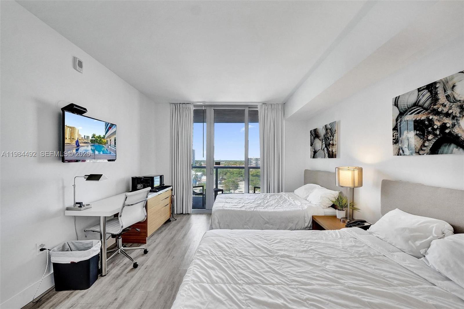 2602 E Hallandale Bch Blvd #R906 Hallandale Beach, FL 33009