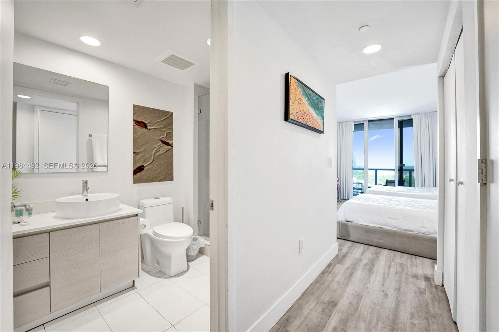 2602 E Hallandale Bch Blvd #R906 Hallandale Beach, FL 33009