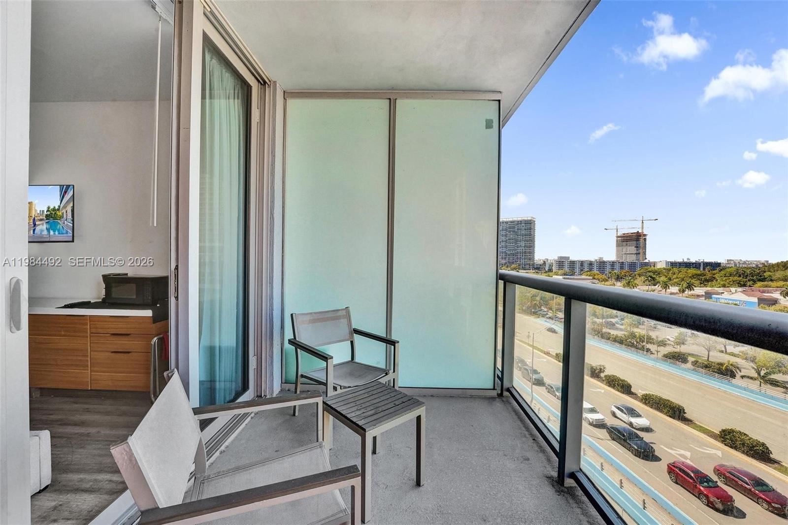 2602 E Hallandale Bch Blvd #R906 Hallandale Beach, FL 33009