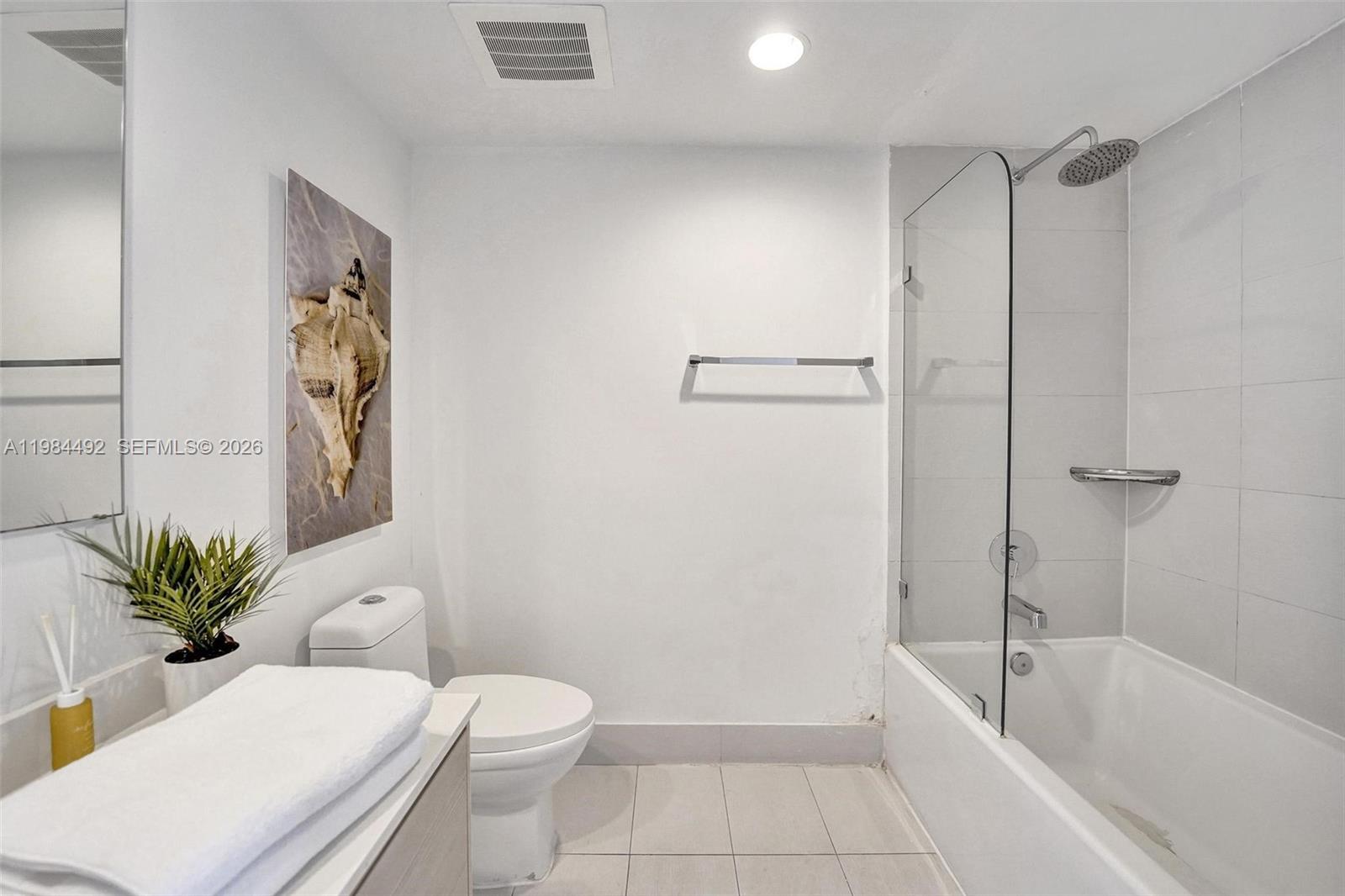 2602 E Hallandale Bch Blvd #R906 Hallandale Beach, FL 33009