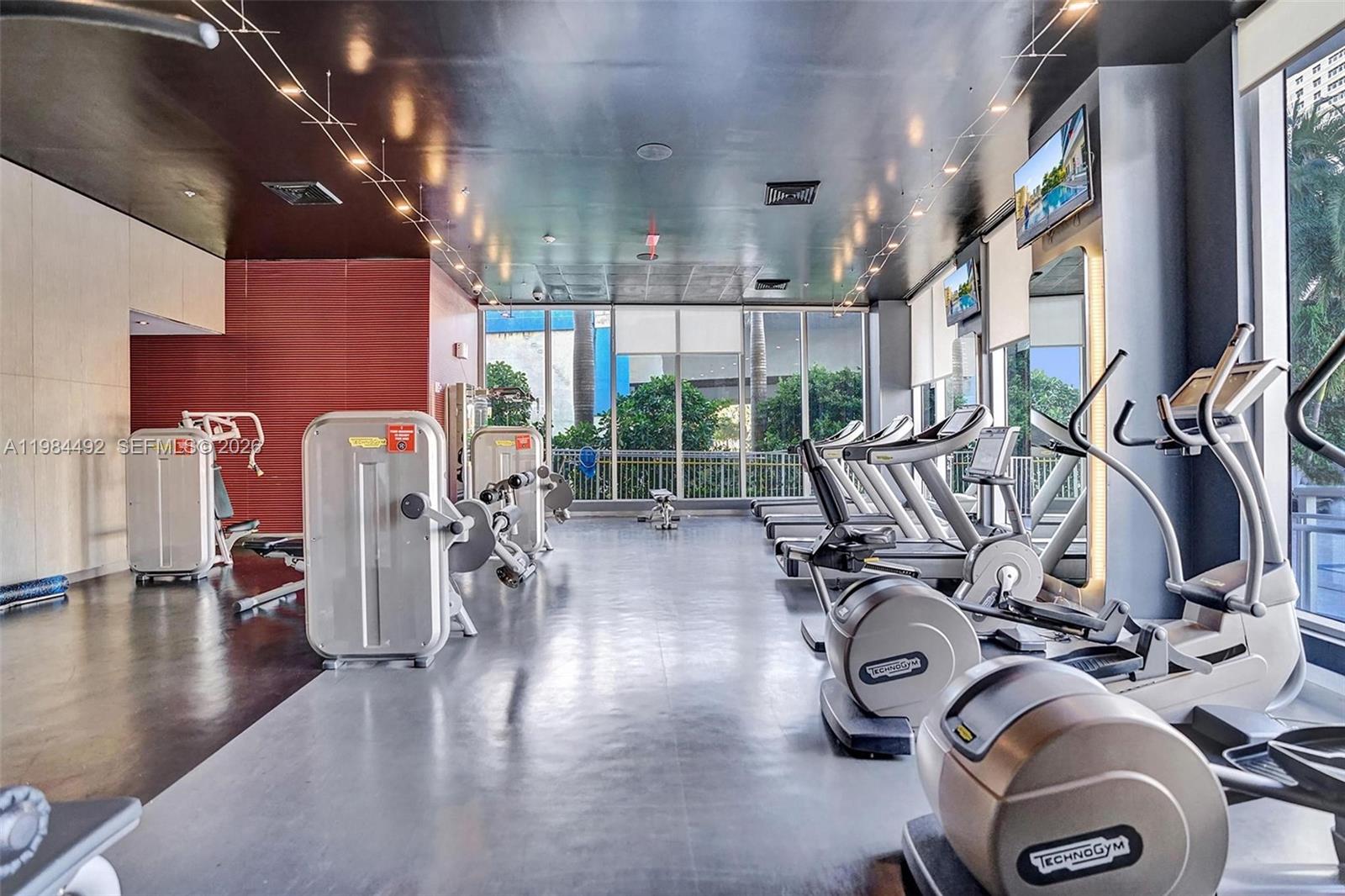 2602 E Hallandale Bch Blvd #R906 Hallandale Beach, FL 33009