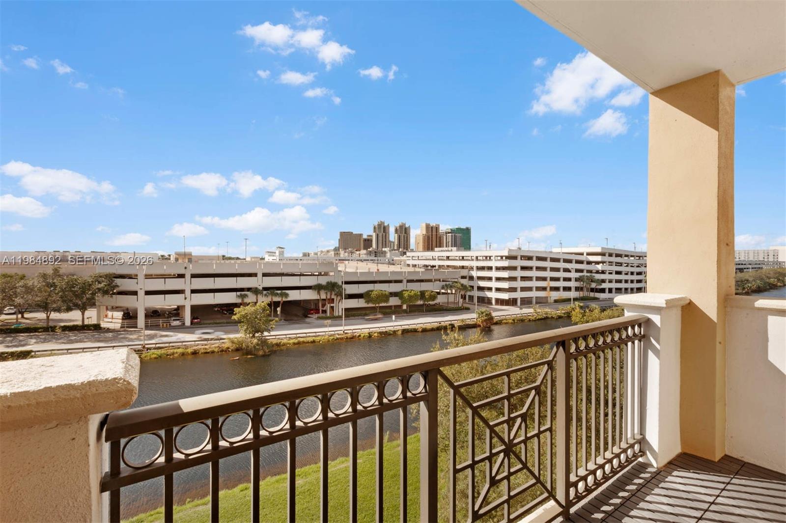 8390 SW 72nd Ave #412 Miami, FL 33143