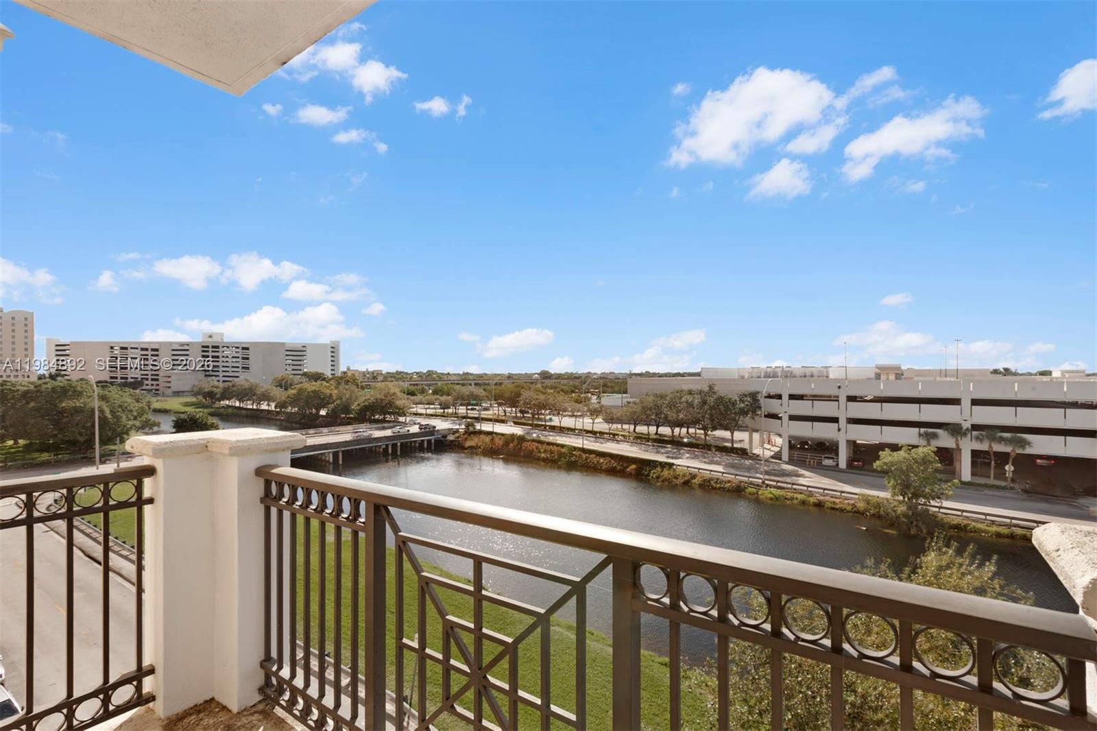 8390 SW 72nd Ave #412 Miami, FL 33143