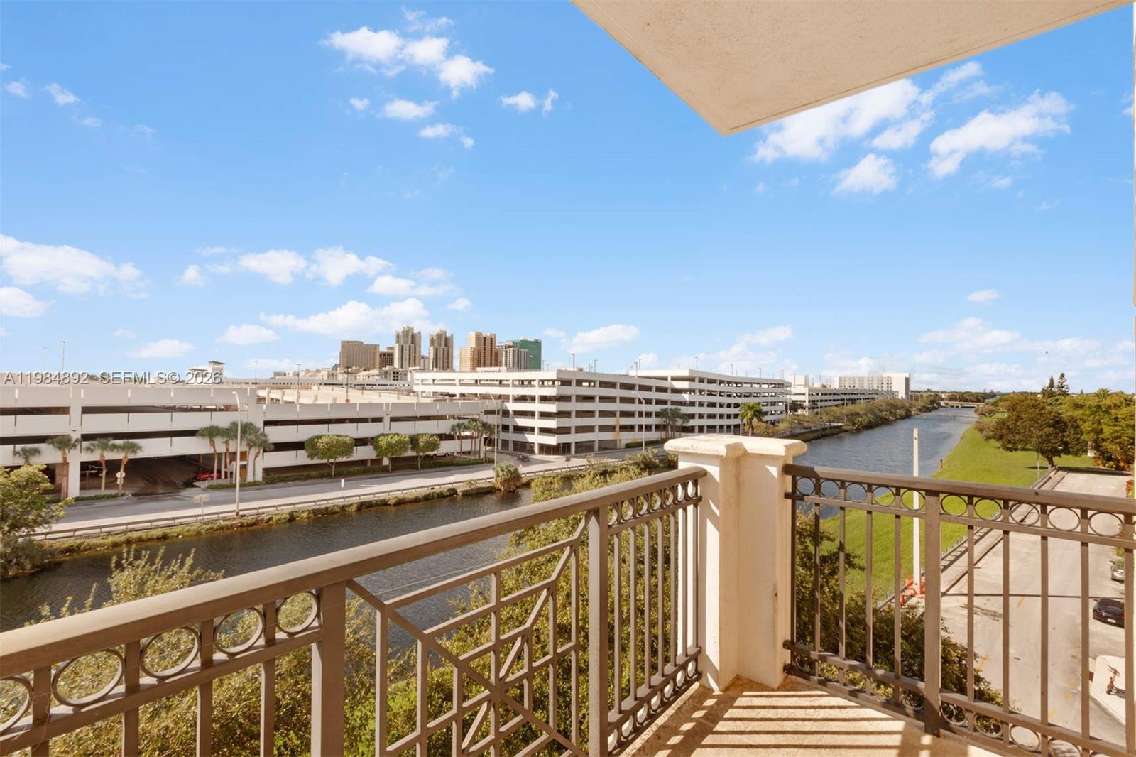 8390 SW 72nd Ave #412 Miami, FL 33143