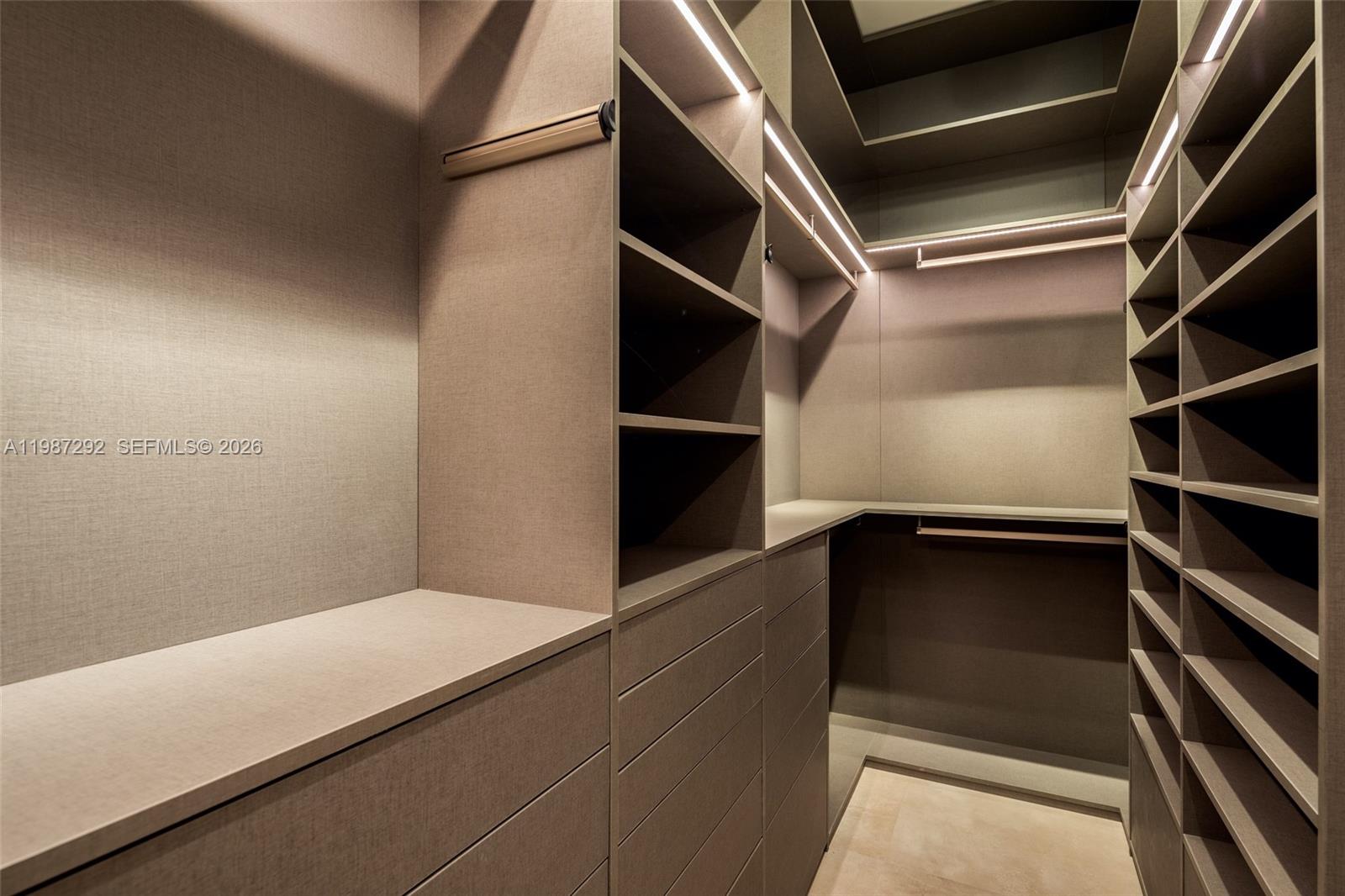 13306 SW 58th Ct Pinecrest, FL 33156