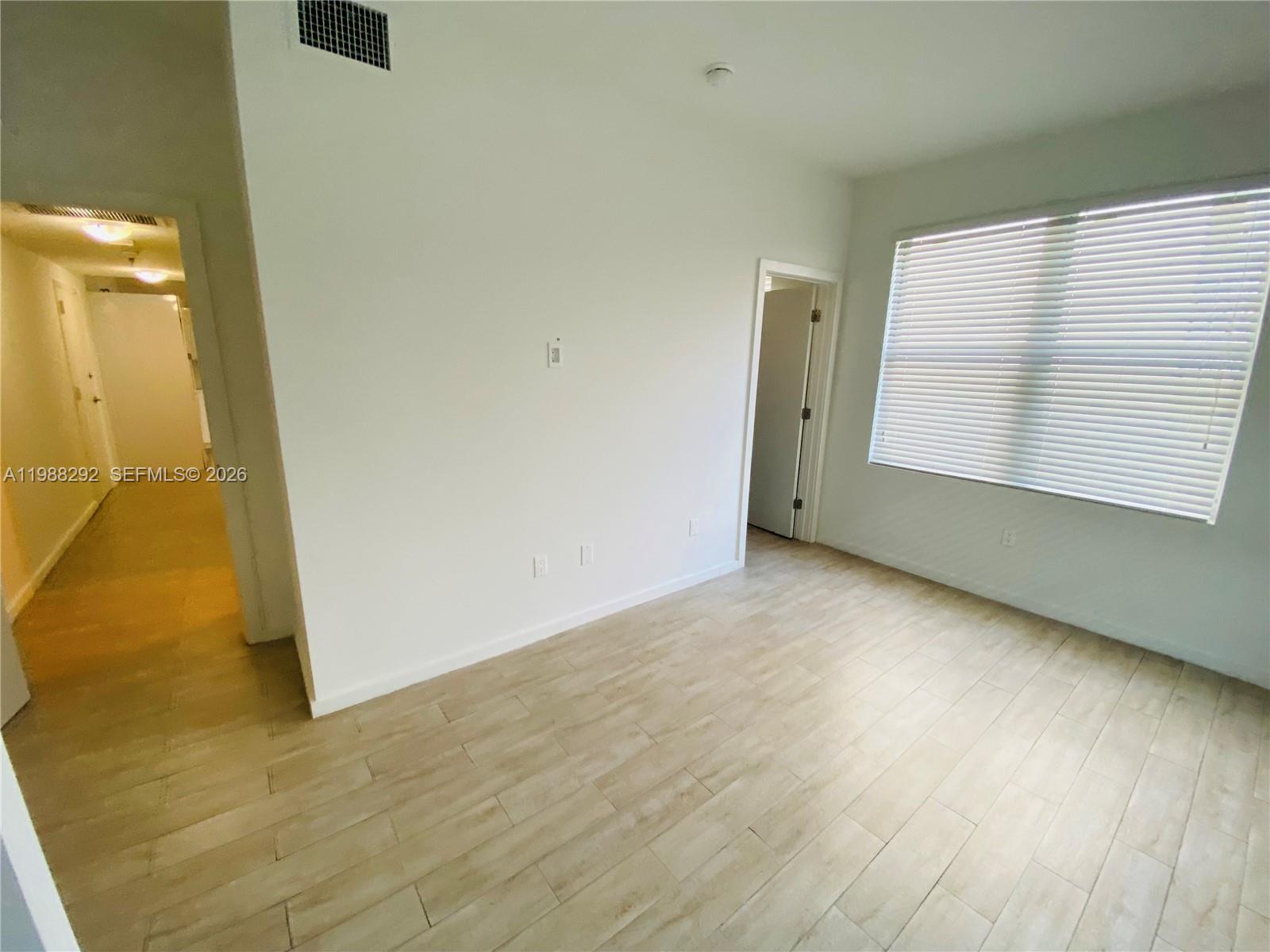 1611 Meridian Ave #305 Miami Beach, FL 33139