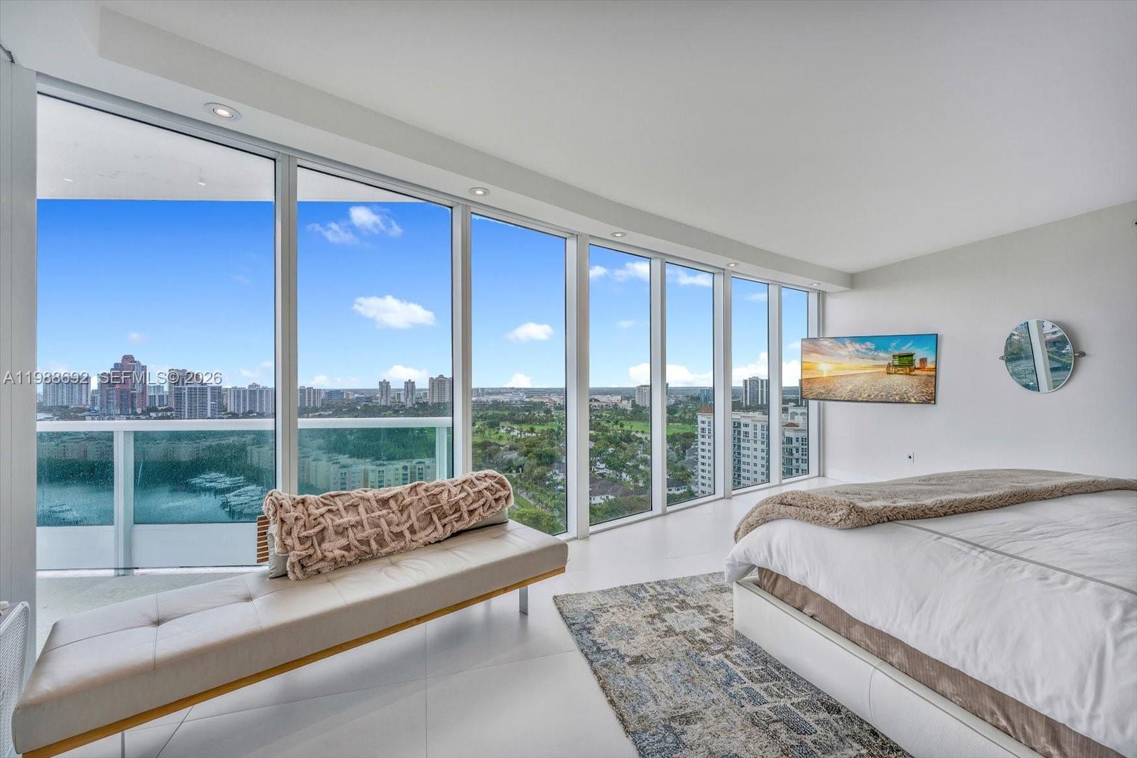 image Porto Vita South20