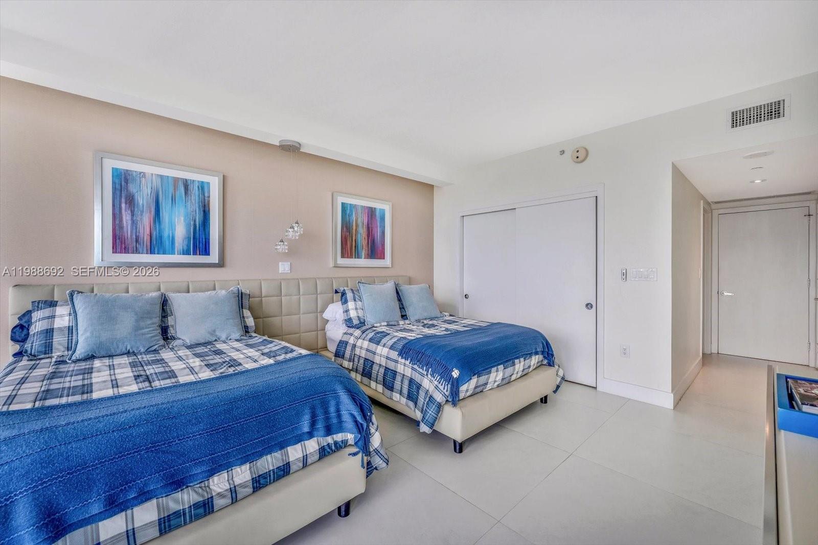 image Porto Vita South28