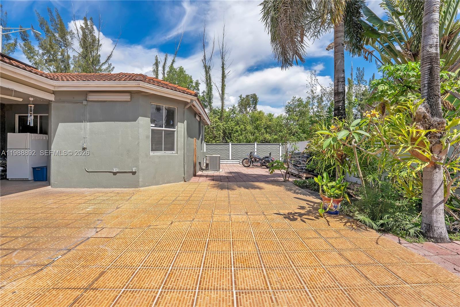 1173 NW 135th Ct Miami, FL 33182