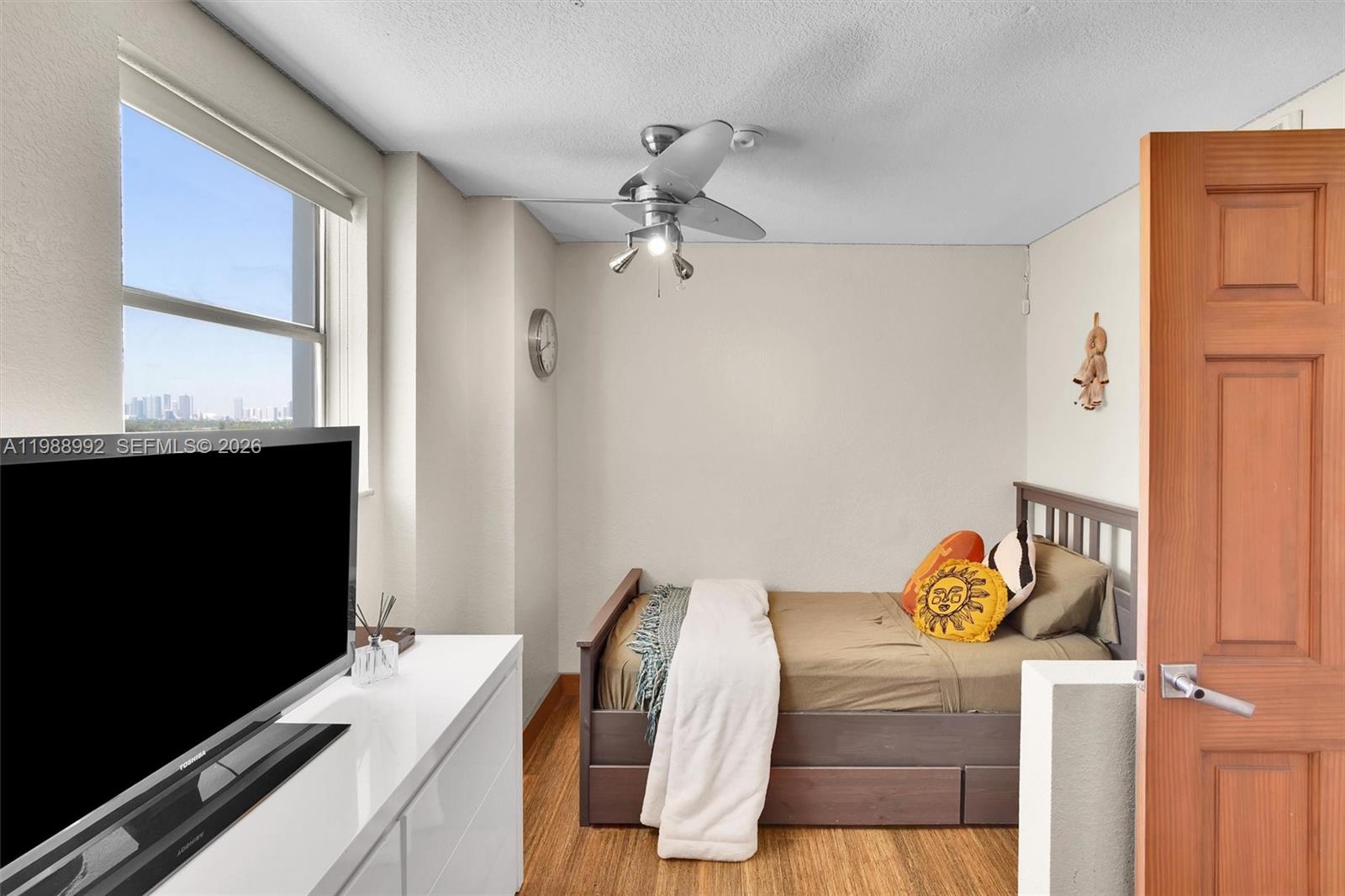 2829 Indian Crk Dr #1102 Miami Beach, FL 33140