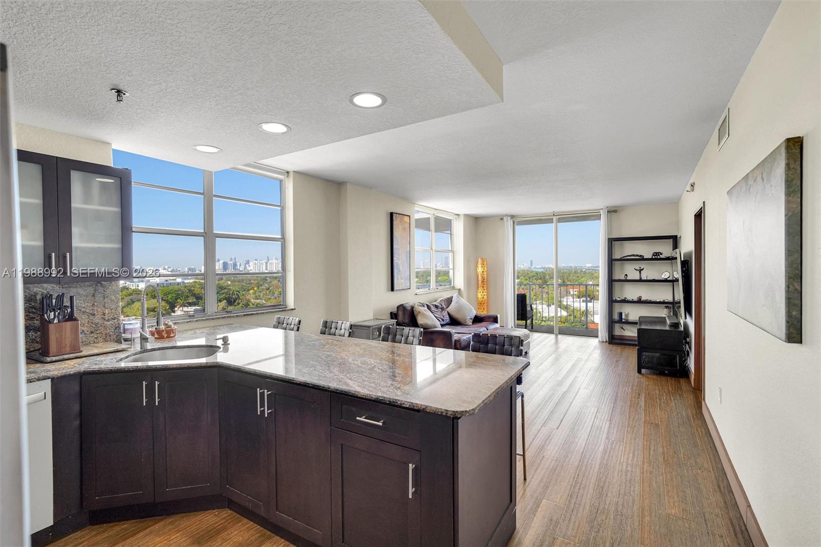 2829 Indian Crk Dr #1102 Miami Beach, FL 33140