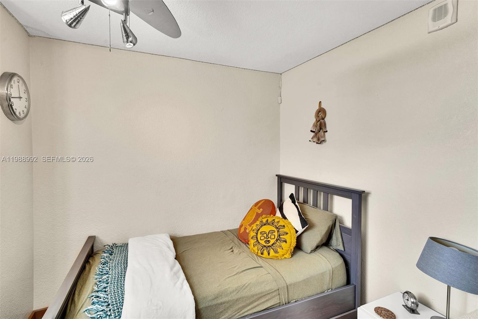 2829 Indian Crk Dr #1102 Miami Beach, FL 33140