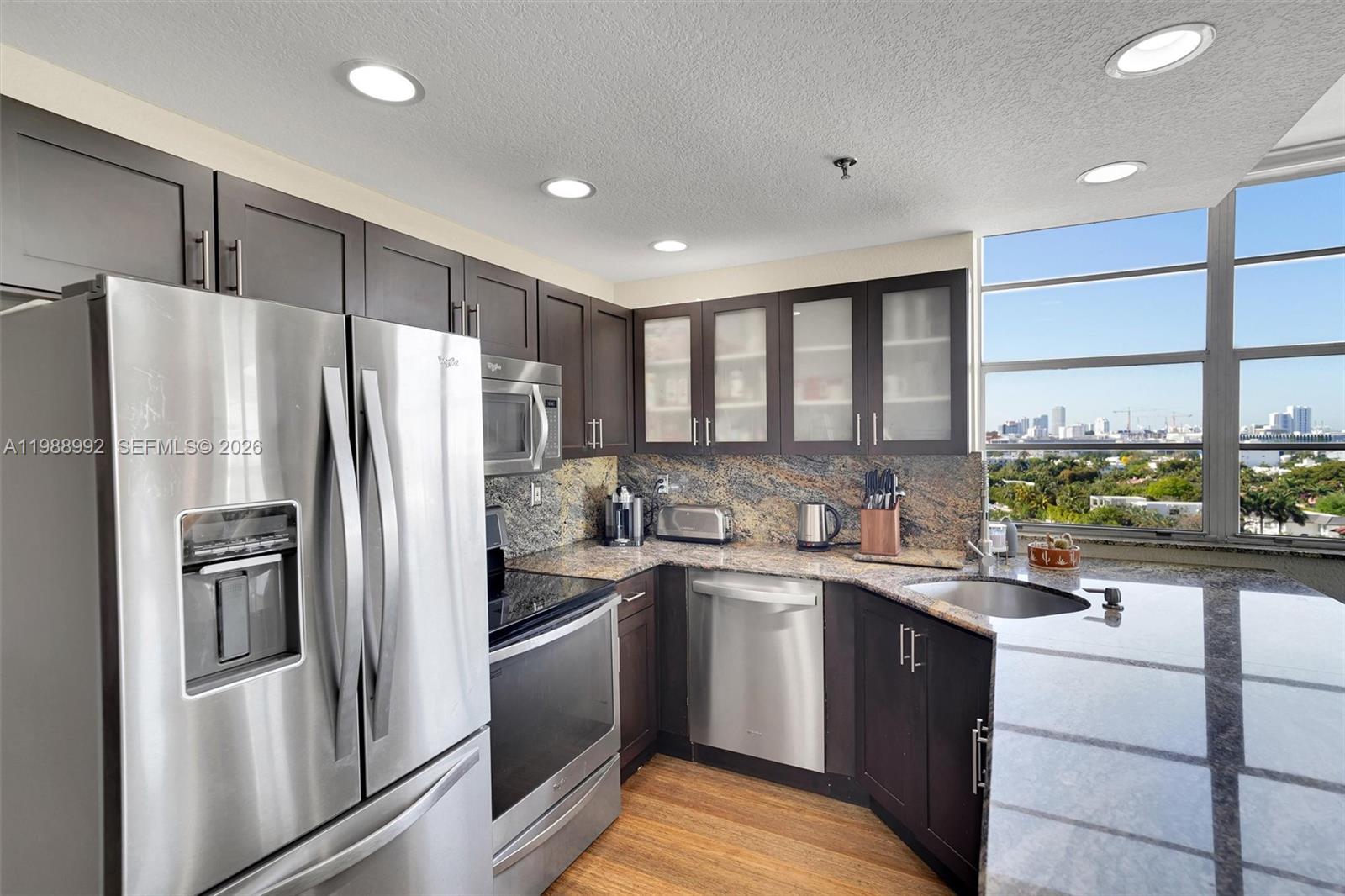 2829 Indian Crk Dr #1102 Miami Beach, FL 33140