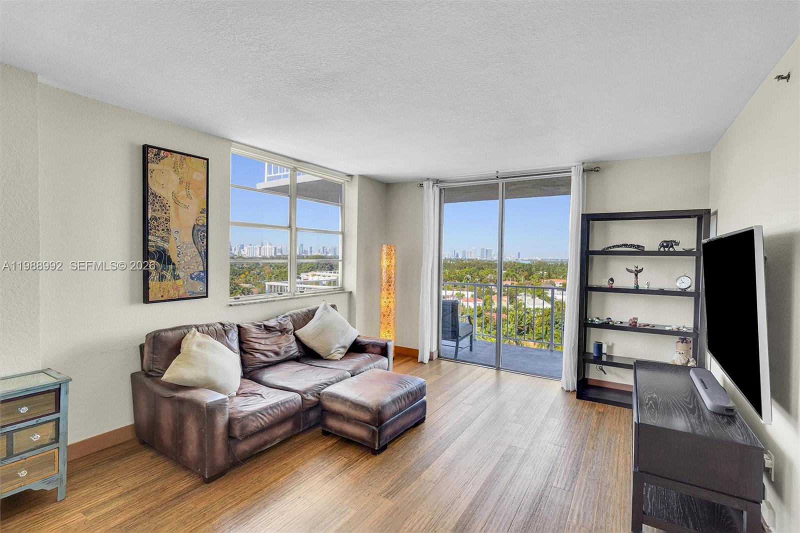 2829 Indian Crk Dr #1102 Miami Beach, FL 33140