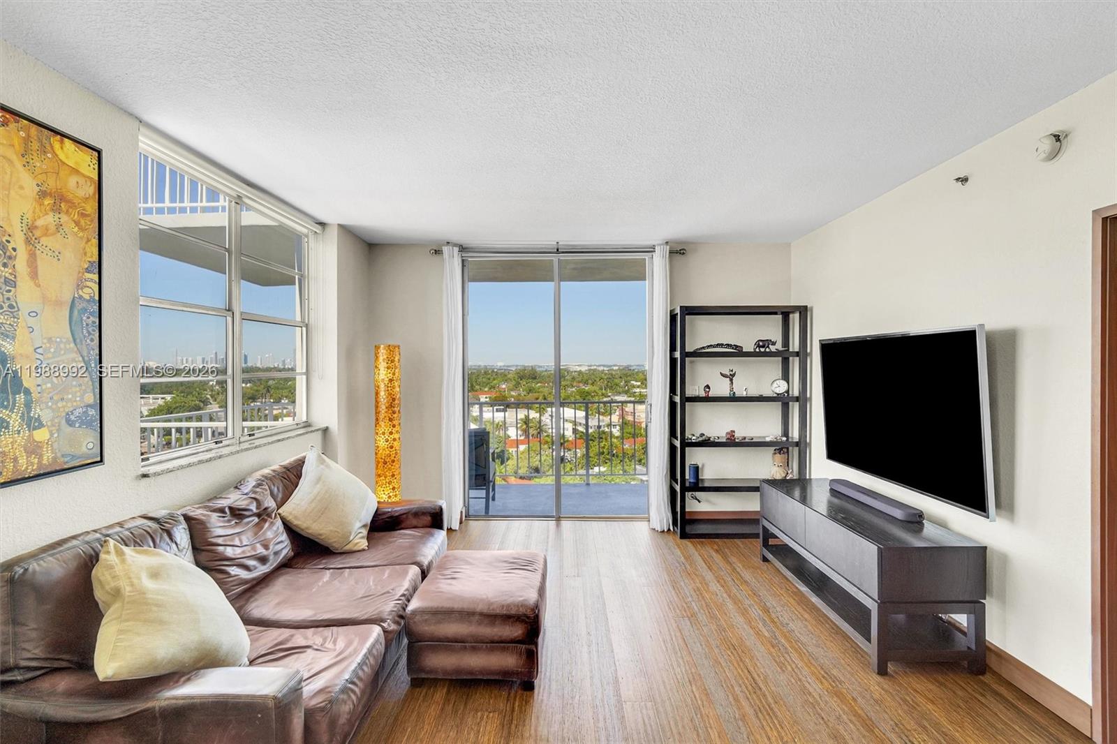 2829 Indian Crk Dr #1102 Miami Beach, FL 33140