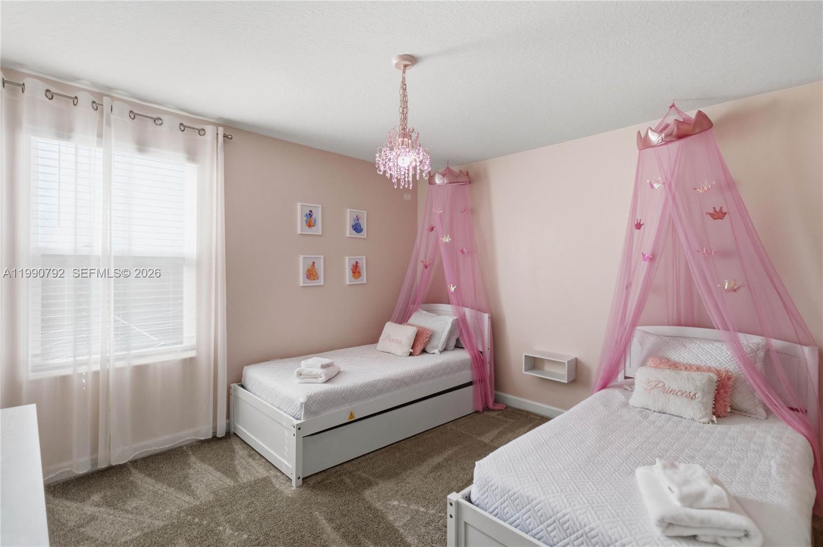 9114 Sommer Davenport, FL 33896