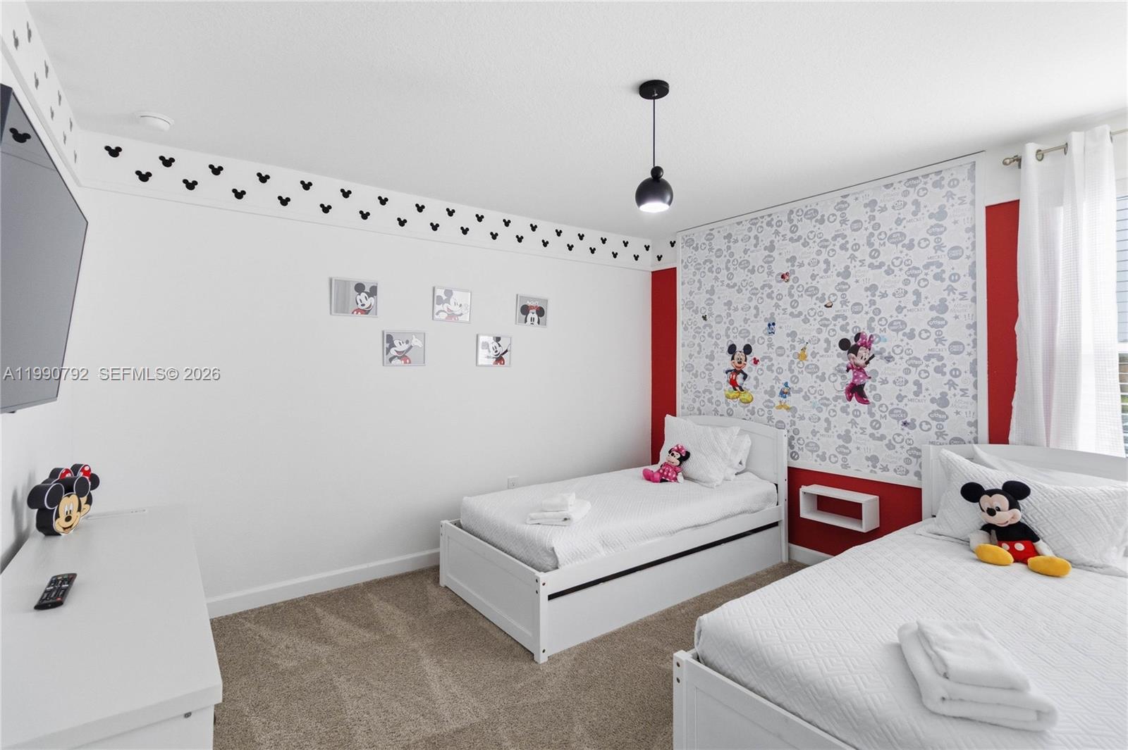 9114 Sommer Davenport, FL 33896