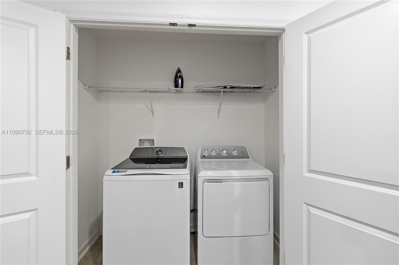 9114 Sommer Davenport, FL 33896