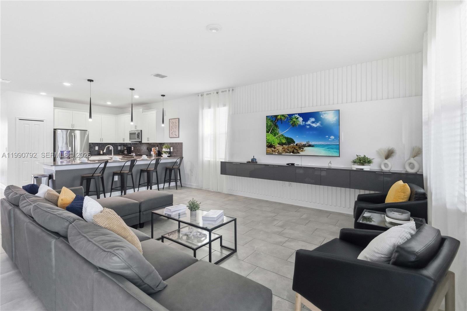 9114 Sommer Davenport, FL 33896