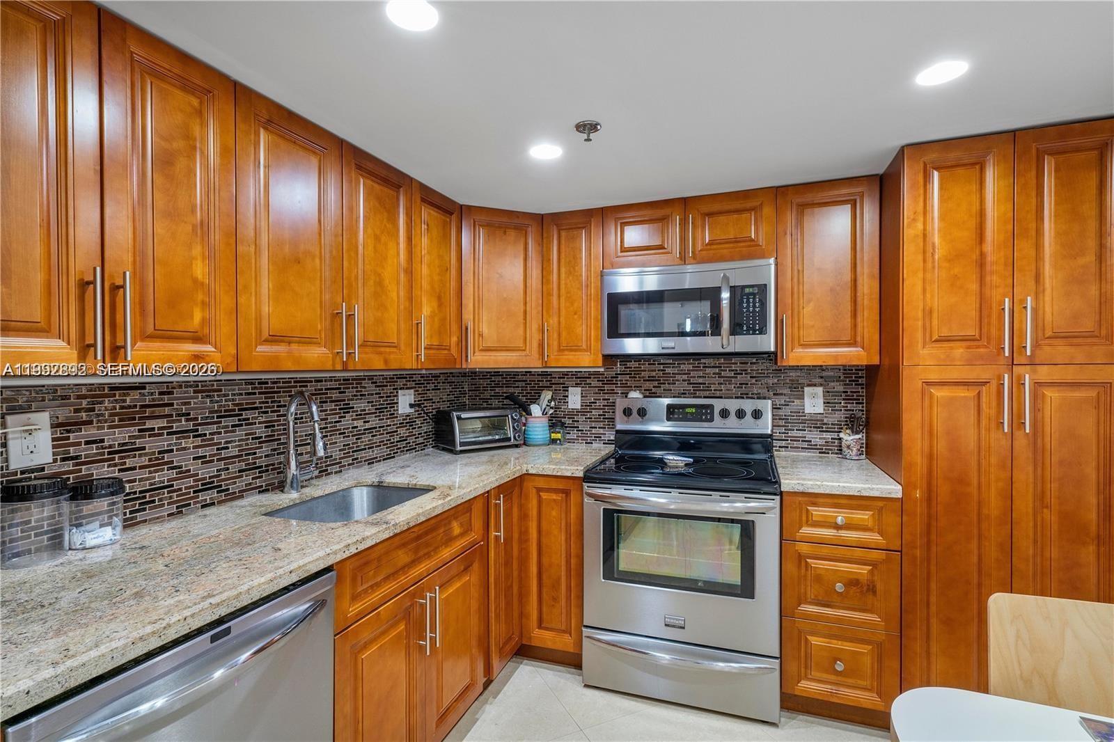 image Winston Towers 6001