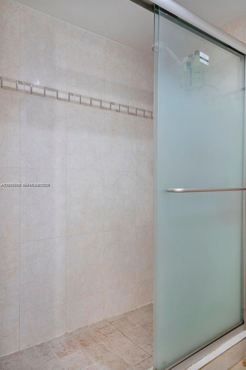 image Winston Towers 6006