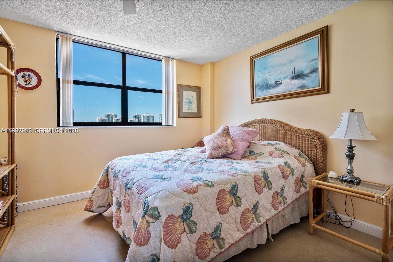 image Winston Towers 6007