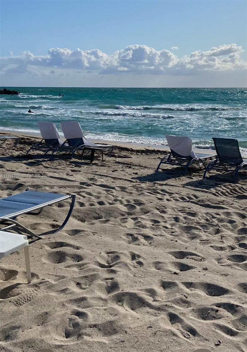 image Harbour House26