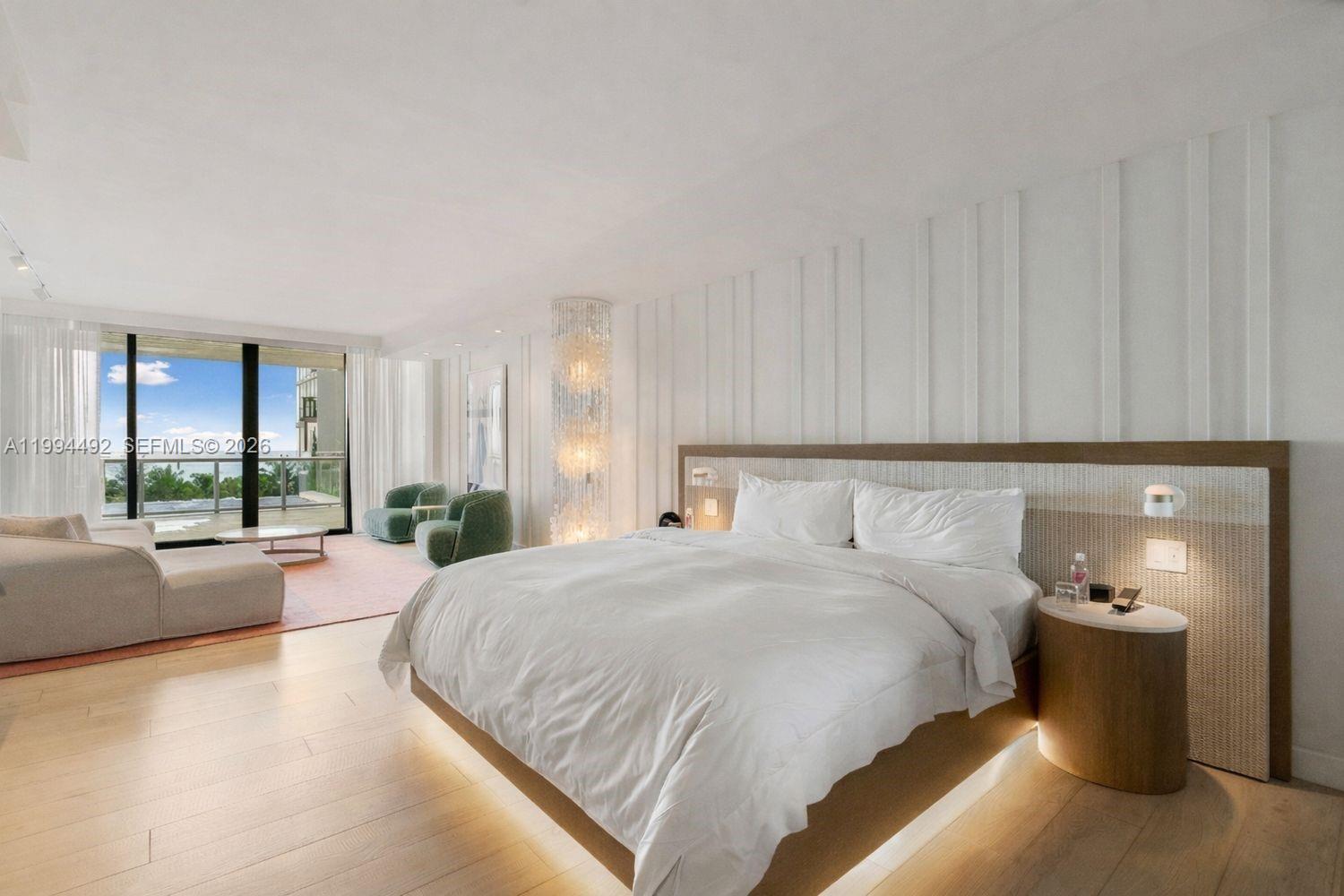 2201 Collins Ave #532 Miami Beach, FL 33139