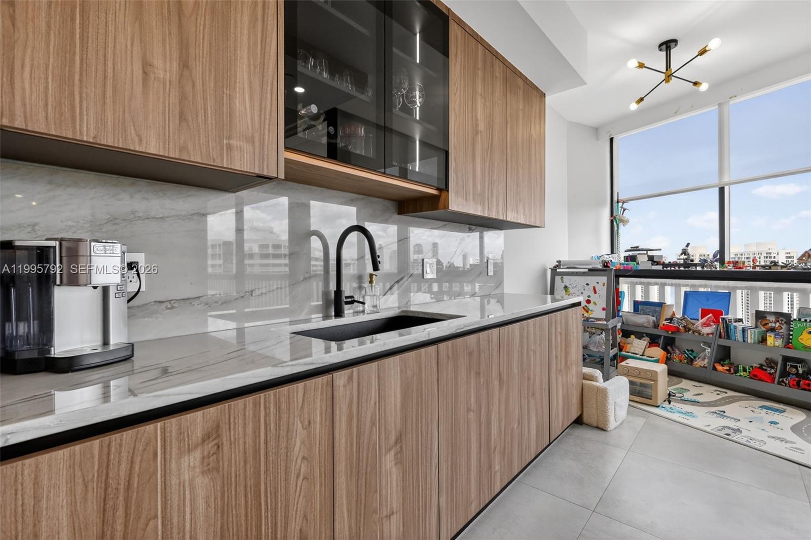 1000 Island Bl #3107 Aventura, FL 33160