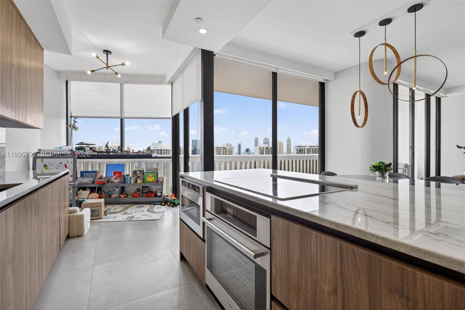 1000 Island Bl #3107 Aventura, FL 33160