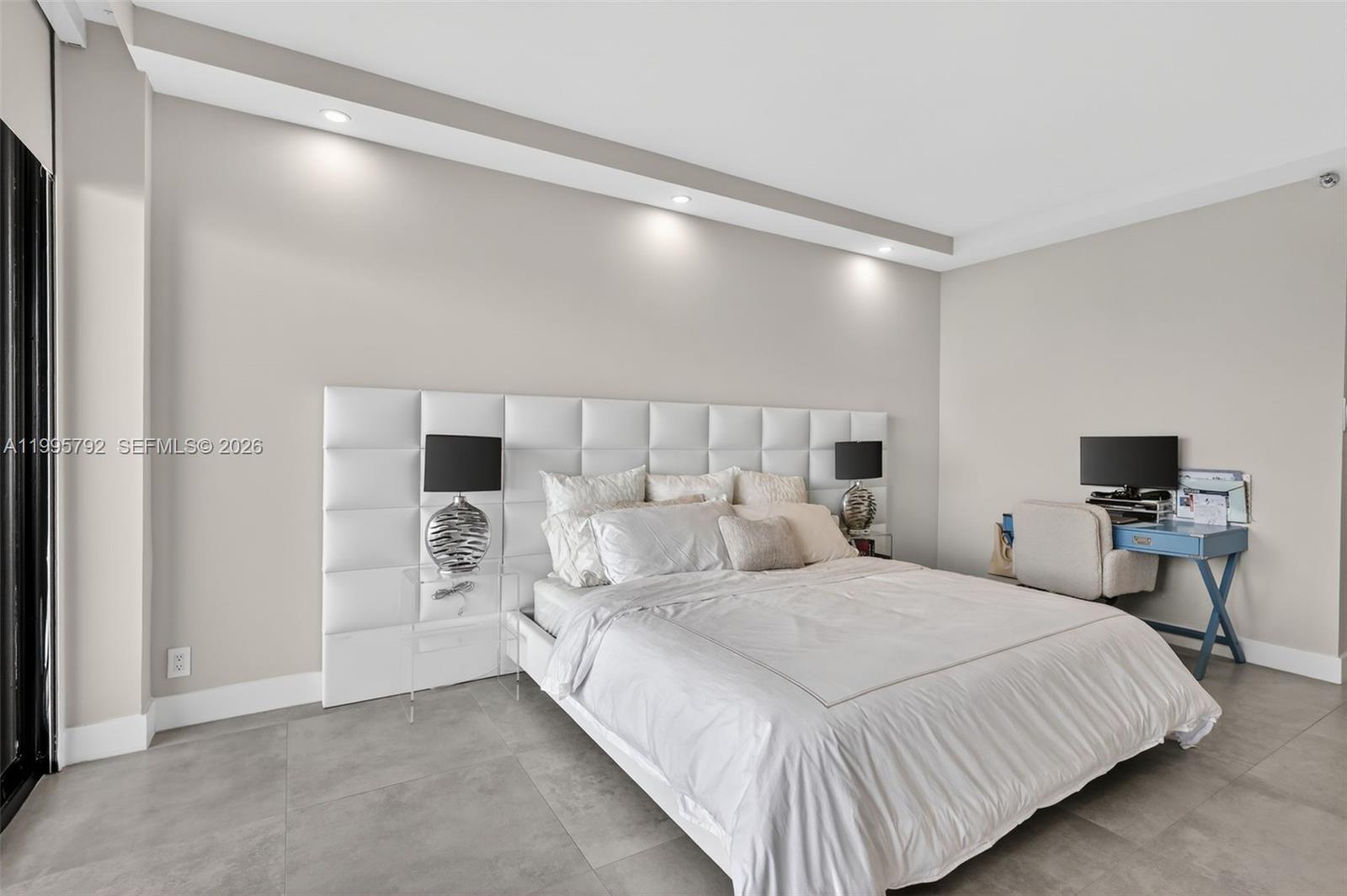 1000 Island Bl #3107 Aventura, FL 33160