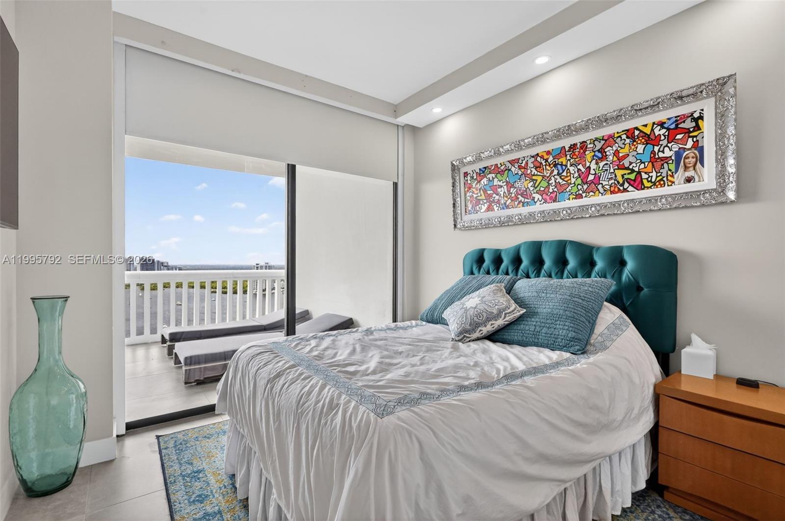 1000 Island Bl #3107 Aventura, FL 33160