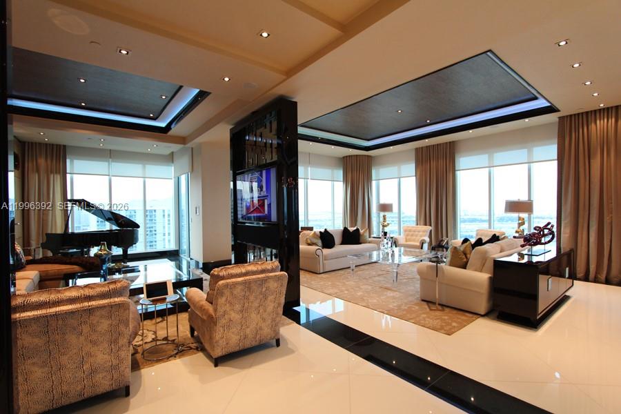 900 Brickell Key Blvd #PH3403 Miami, FL 33131