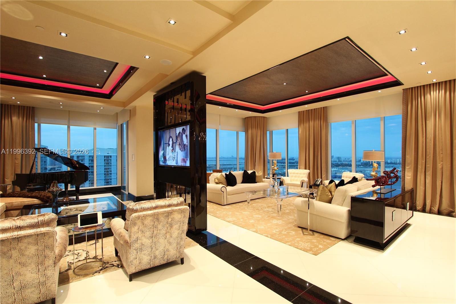 900 Brickell Key Blvd #PH3403 Miami, FL 33131