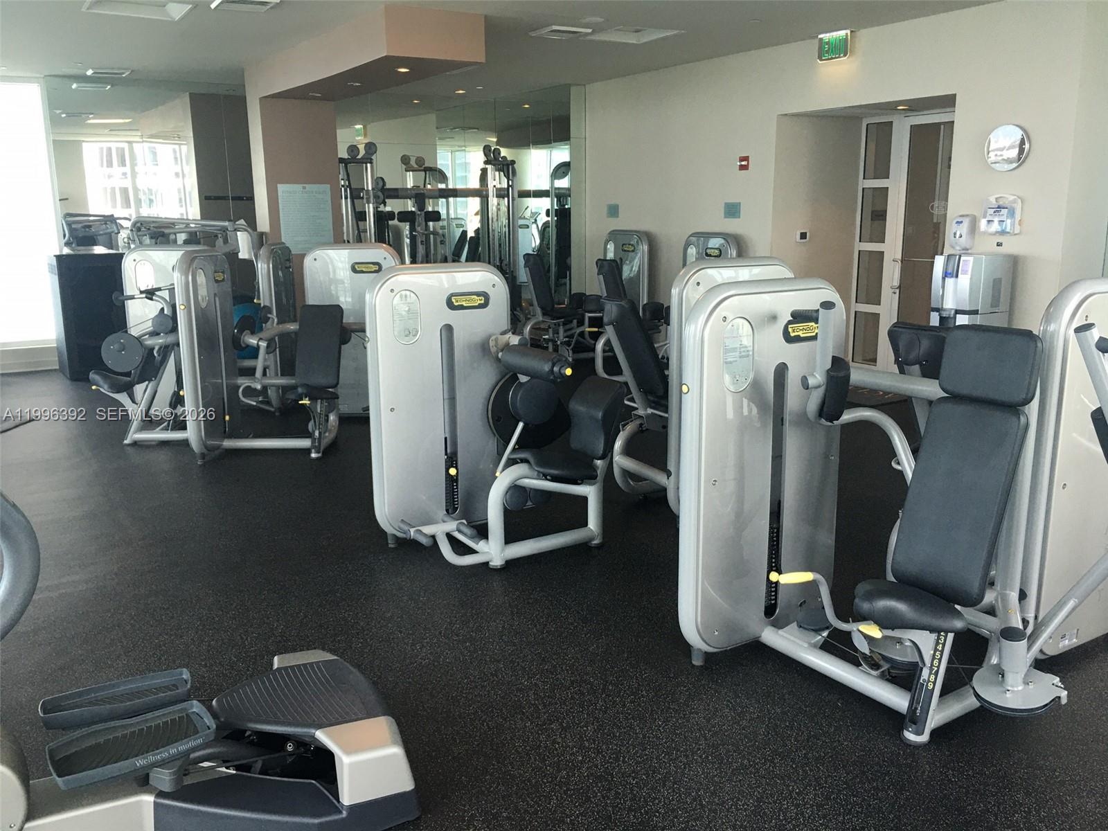 900 Brickell Key Blvd #PH3403 Miami, FL 33131