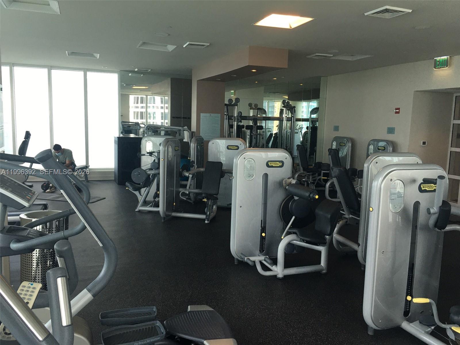 900 Brickell Key Blvd #PH3403 Miami, FL 33131