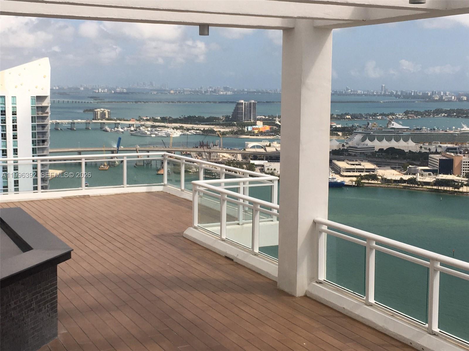 900 Brickell Key Blvd #PH3403 Miami, FL 33131