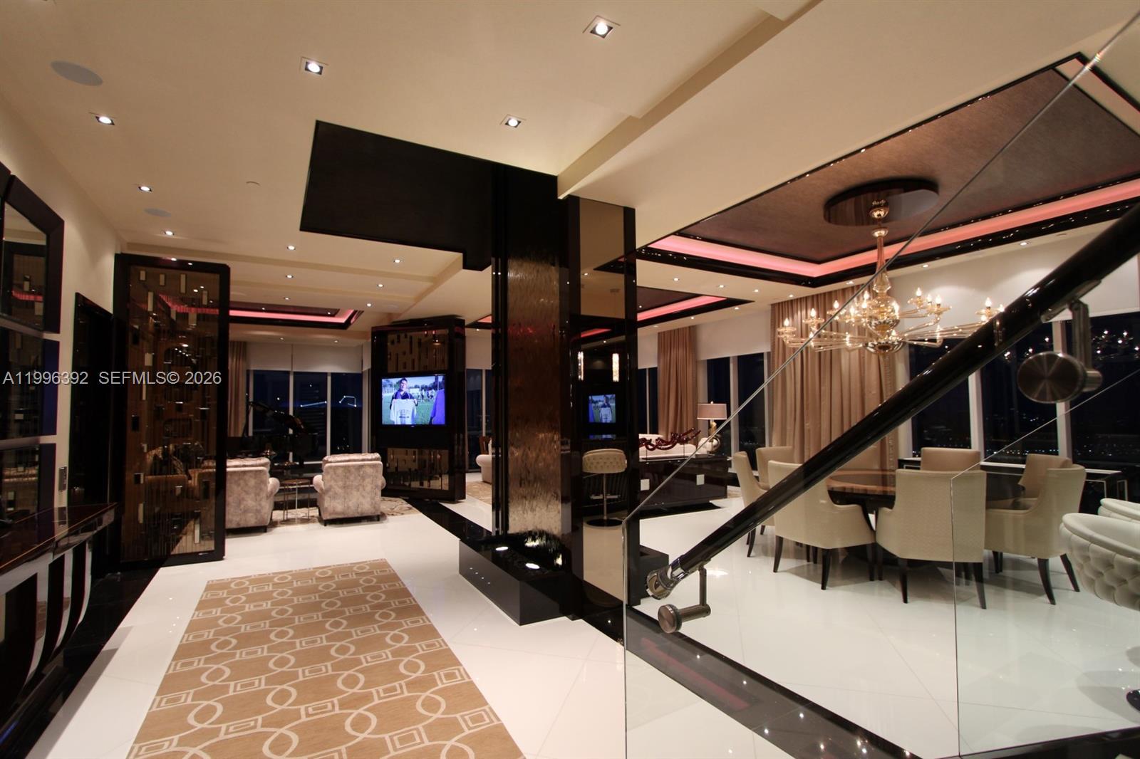 900 Brickell Key Blvd #PH3403 Miami, FL 33131