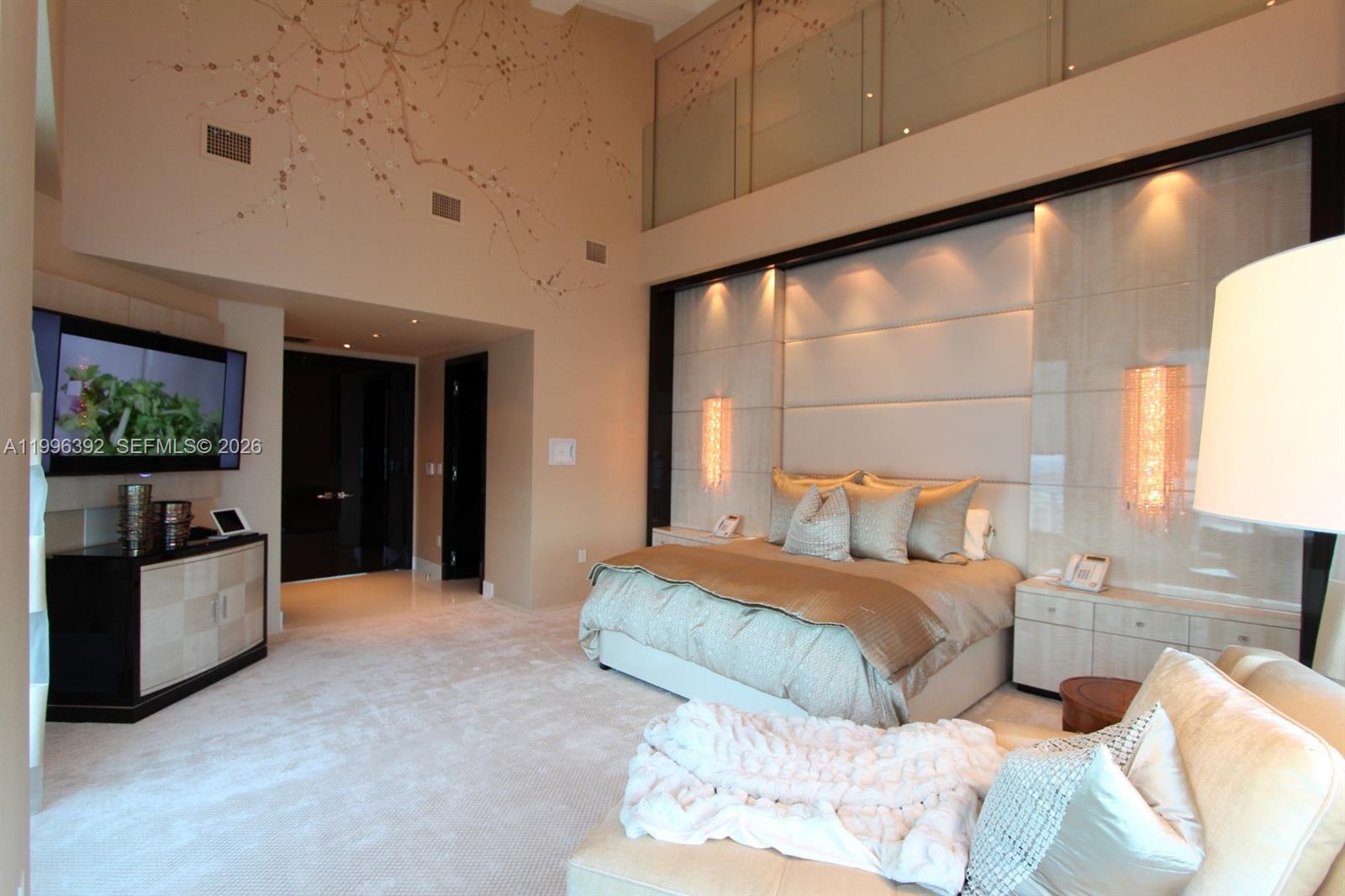 900 Brickell Key Blvd #PH3403 Miami, FL 33131