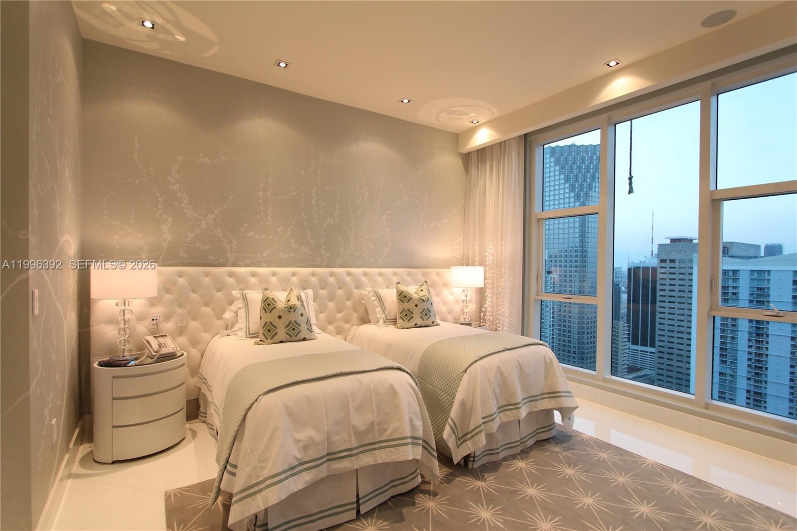 900 Brickell Key Blvd #PH3403 Miami, FL 33131