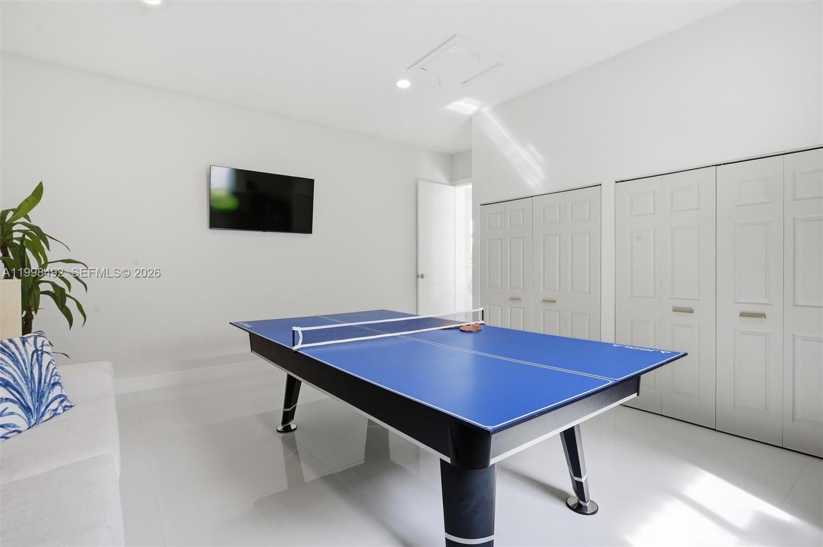 9717 SW 94th Ter Miami, FL 33176