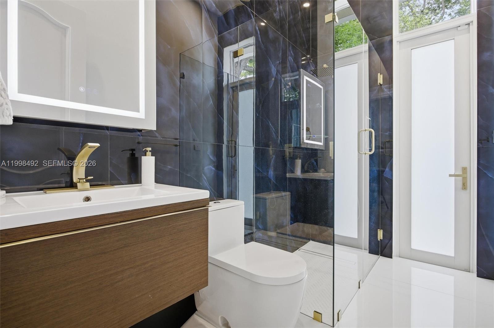 9717 SW 94th Ter Miami, FL 33176