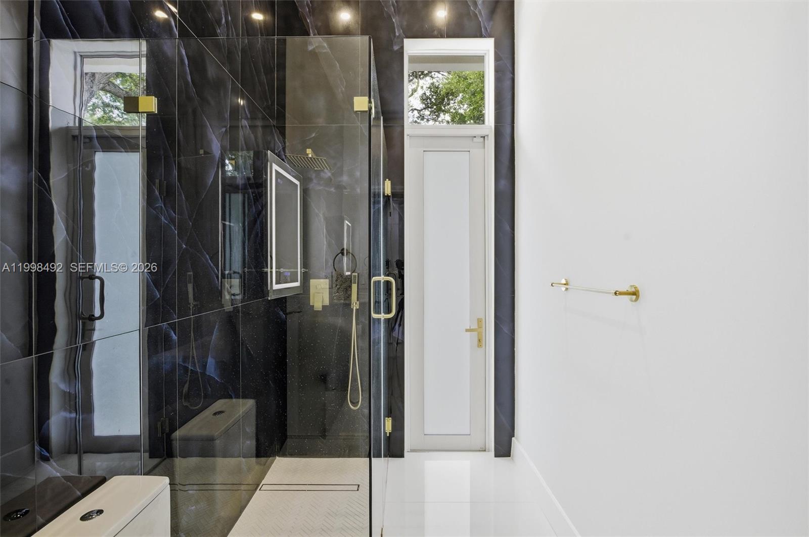 9717 SW 94th Ter Miami, FL 33176