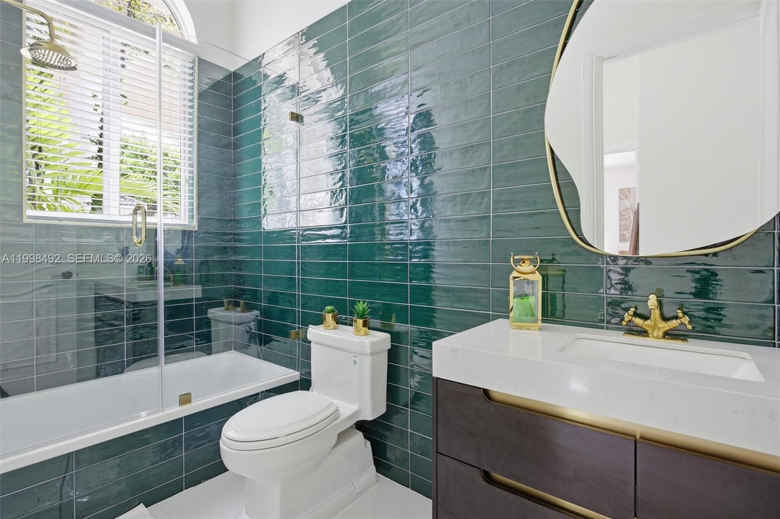 9717 SW 94th Ter Miami, FL 33176