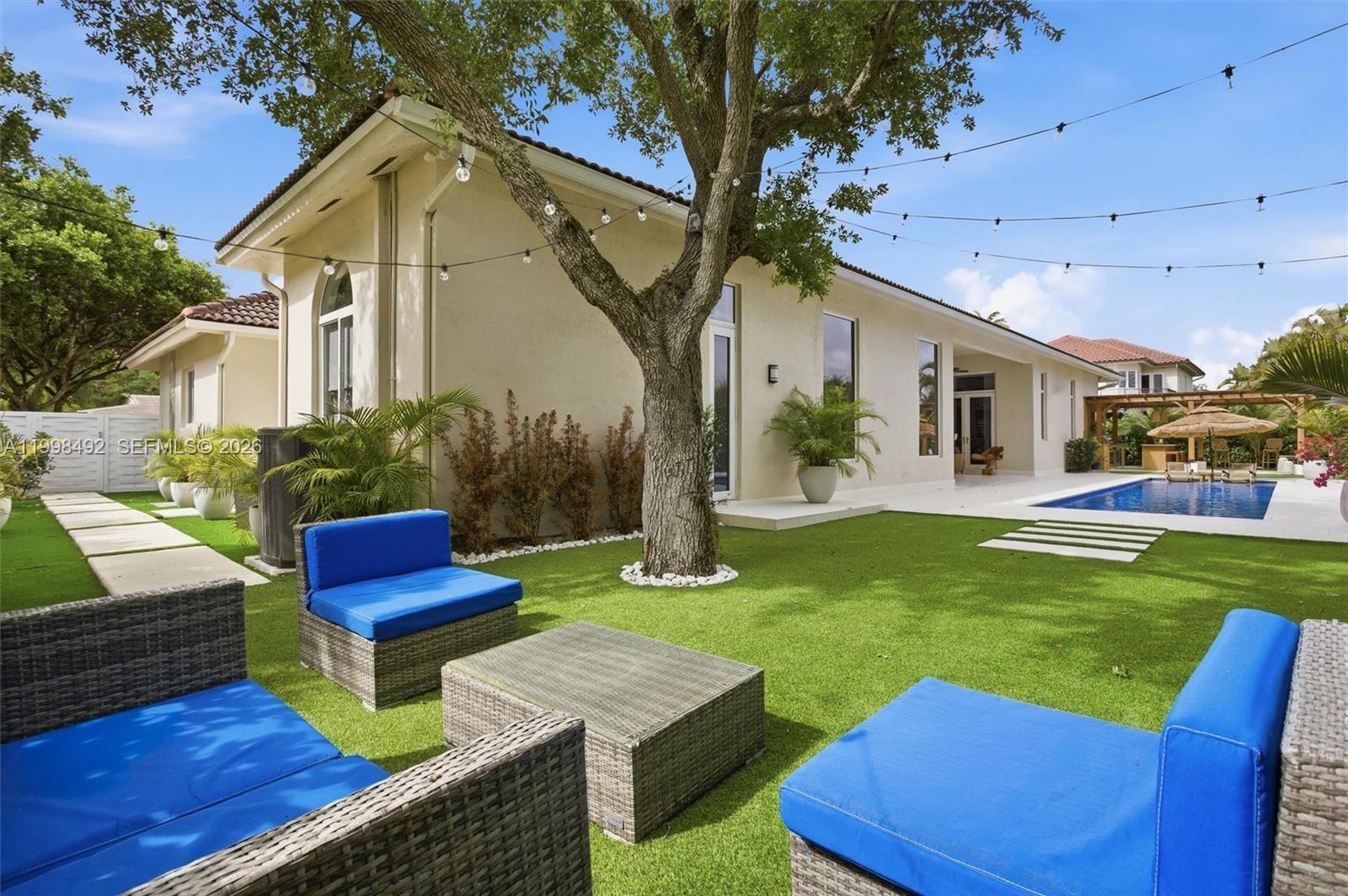 9717 SW 94th Ter Miami, FL 33176