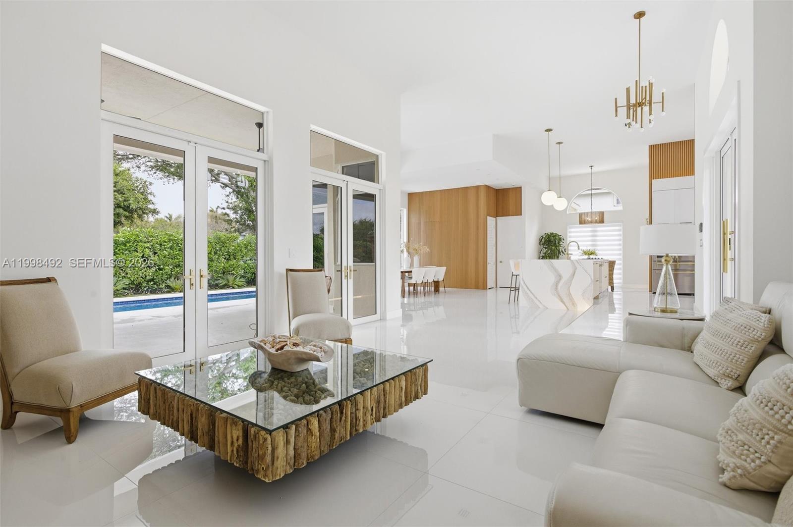 9717 SW 94th Ter Miami, FL 33176